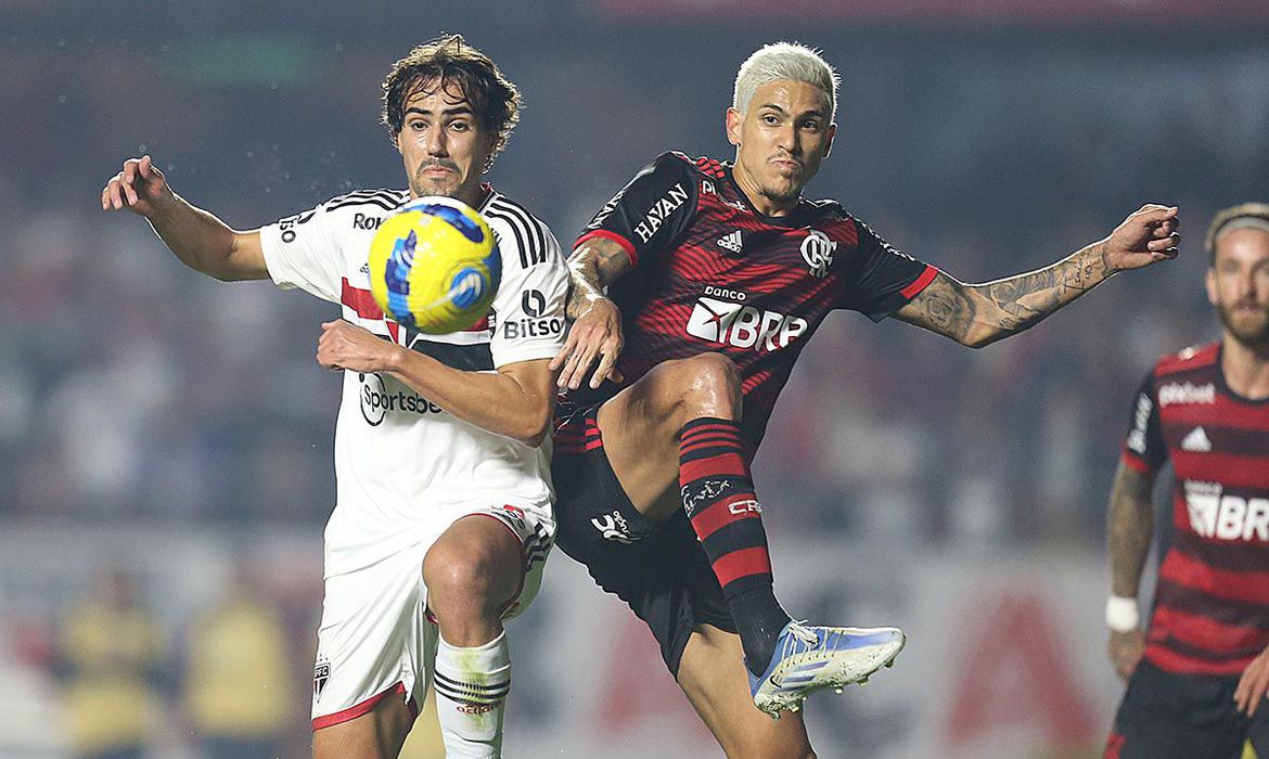 Flamengo E S O Paulo Disputam Primeira Vaga Na Final Da Copa Do Brasil