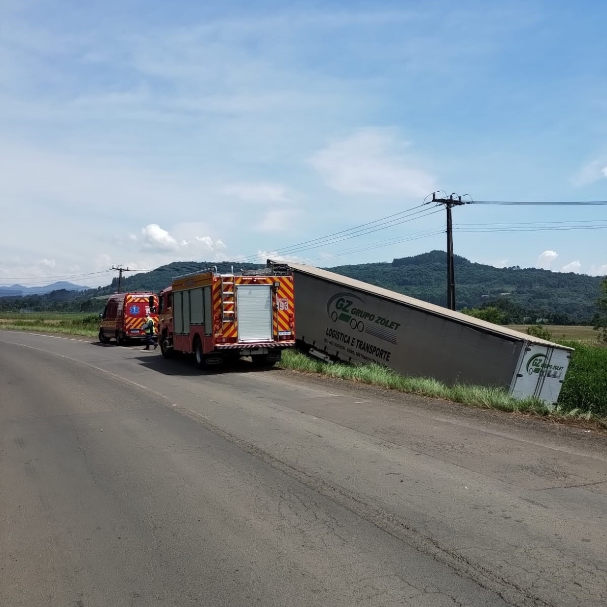 Carreta Sai Da Pista Na SC 135