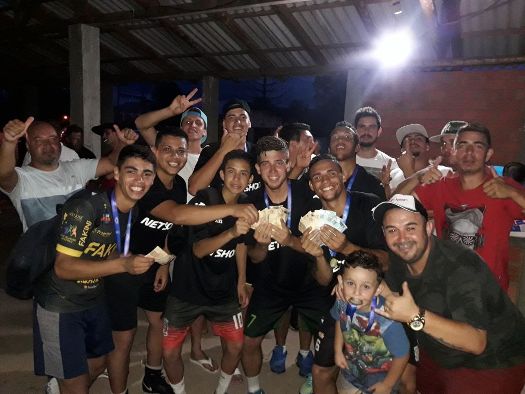 torneio-lanXXa-futebolsuico-campeao