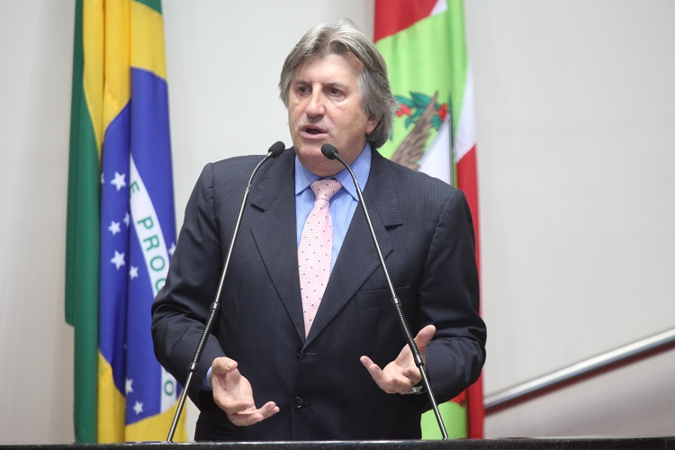 leonel-pavan-sc-politico