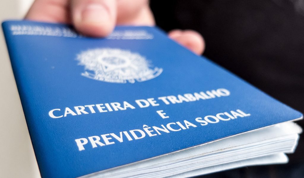 Emprego-reproducao