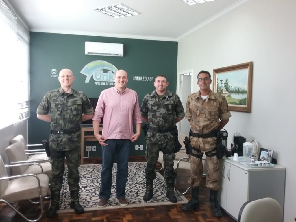 uniuv-policiaambinetal-parceria