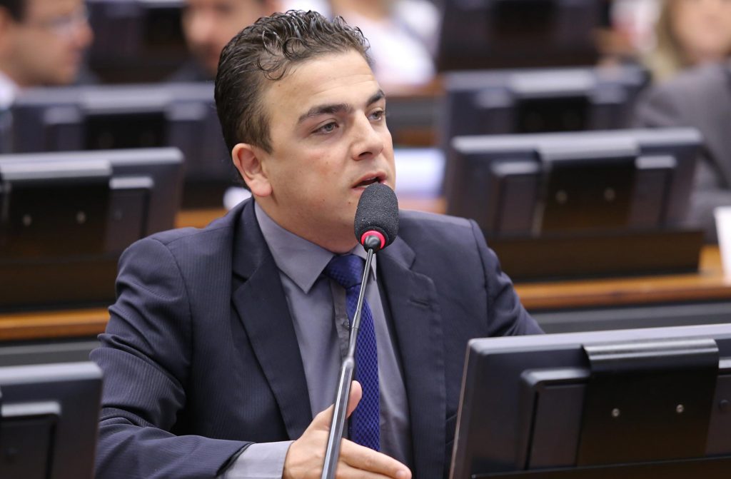 alielmachado-psb-politico