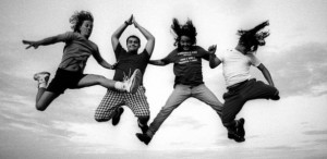 18fev2014---banda-brasiliense-raimundos-no-comeco-da-carreira-nos-anos-90-ainda-com-rodolfo-abrantes-como-vocalista-1