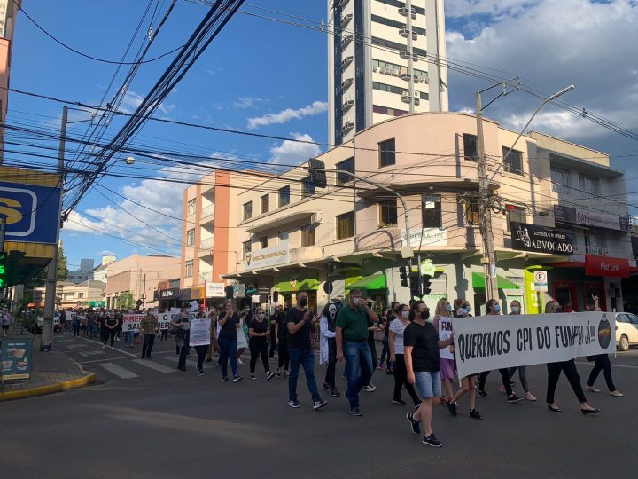 servidores públicos de união da vitória realizam manifestação contra reforma da previdência