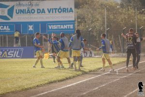 Iguaçu a um passo das semifinais do Paranaense Série B