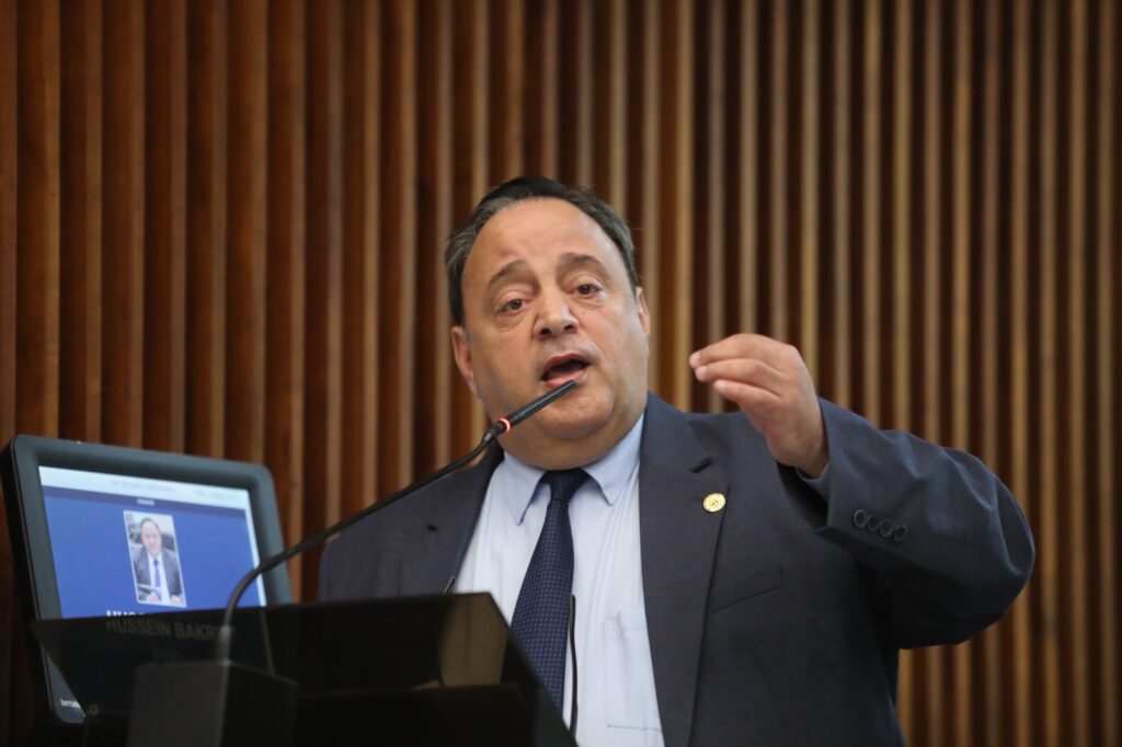 começou a ser votado nesta semana na Assembleia Legislativa projeto de lei que implementa as cooperativas-escolas no Paraná.