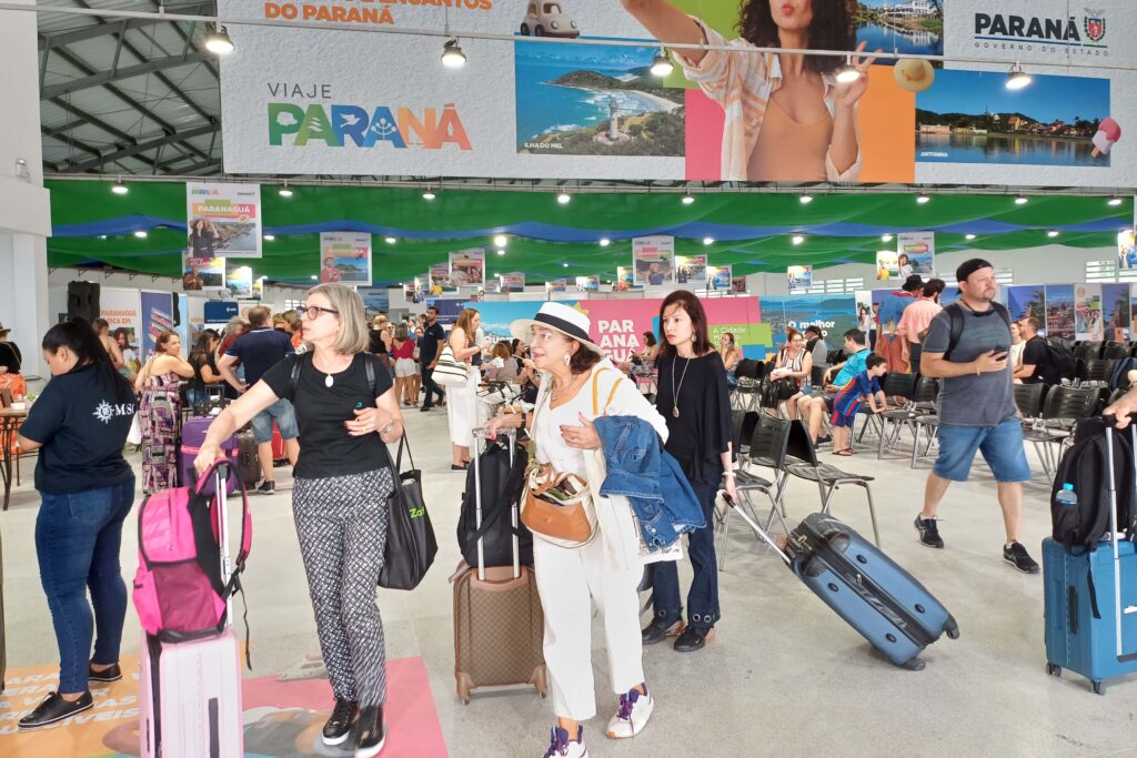 Circulação de turistas estrangeiros aumentou 36% no primeiro trimestre no Paraná | Foto: SETU