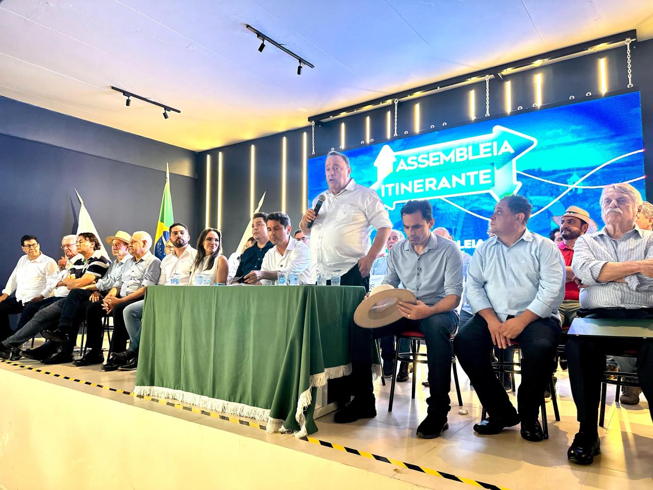 COLUNA PELO PARANÁ: No Oeste