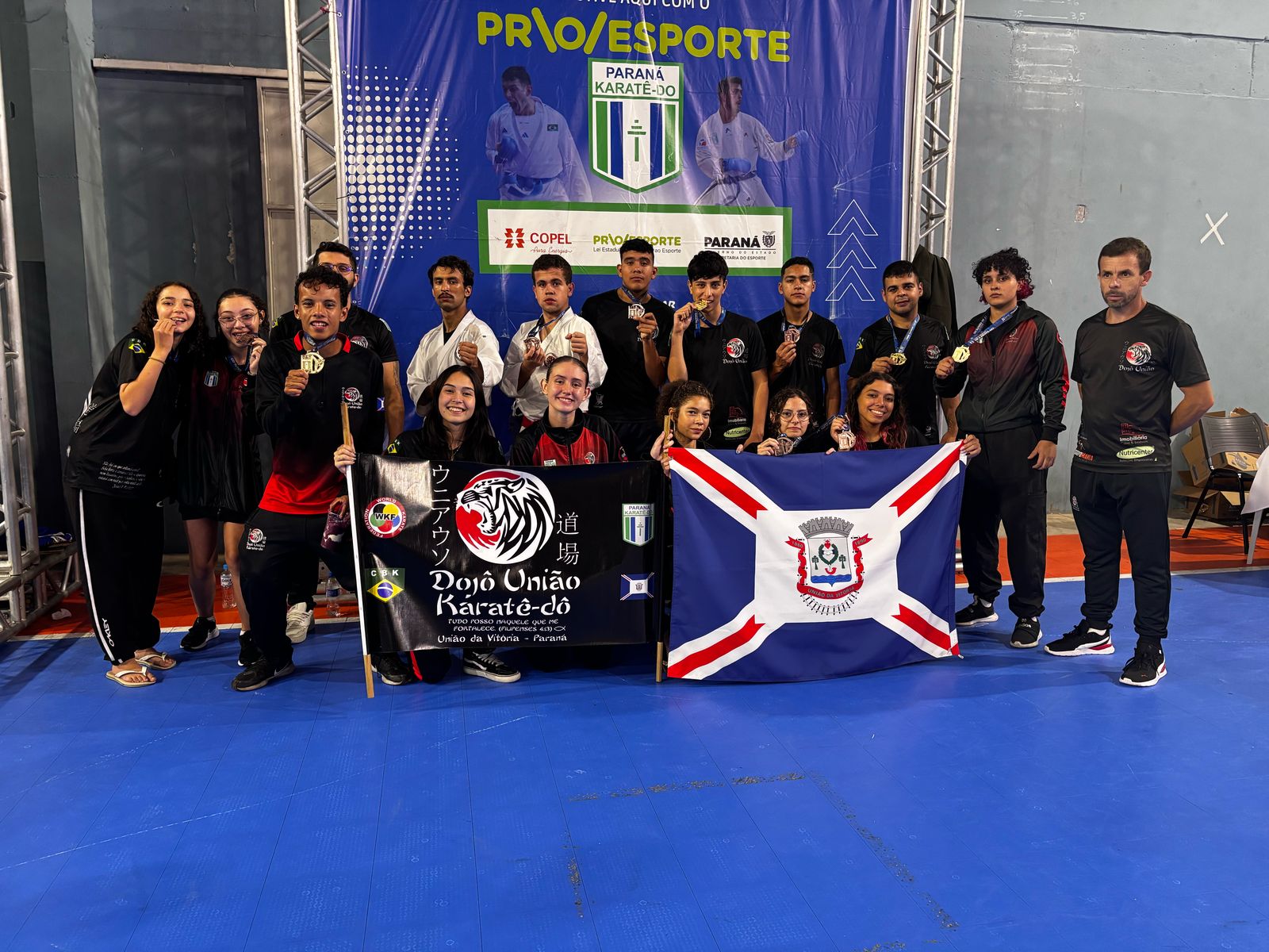 Esporte: tênis de mesa e medalhas no taekwondo e no karatê