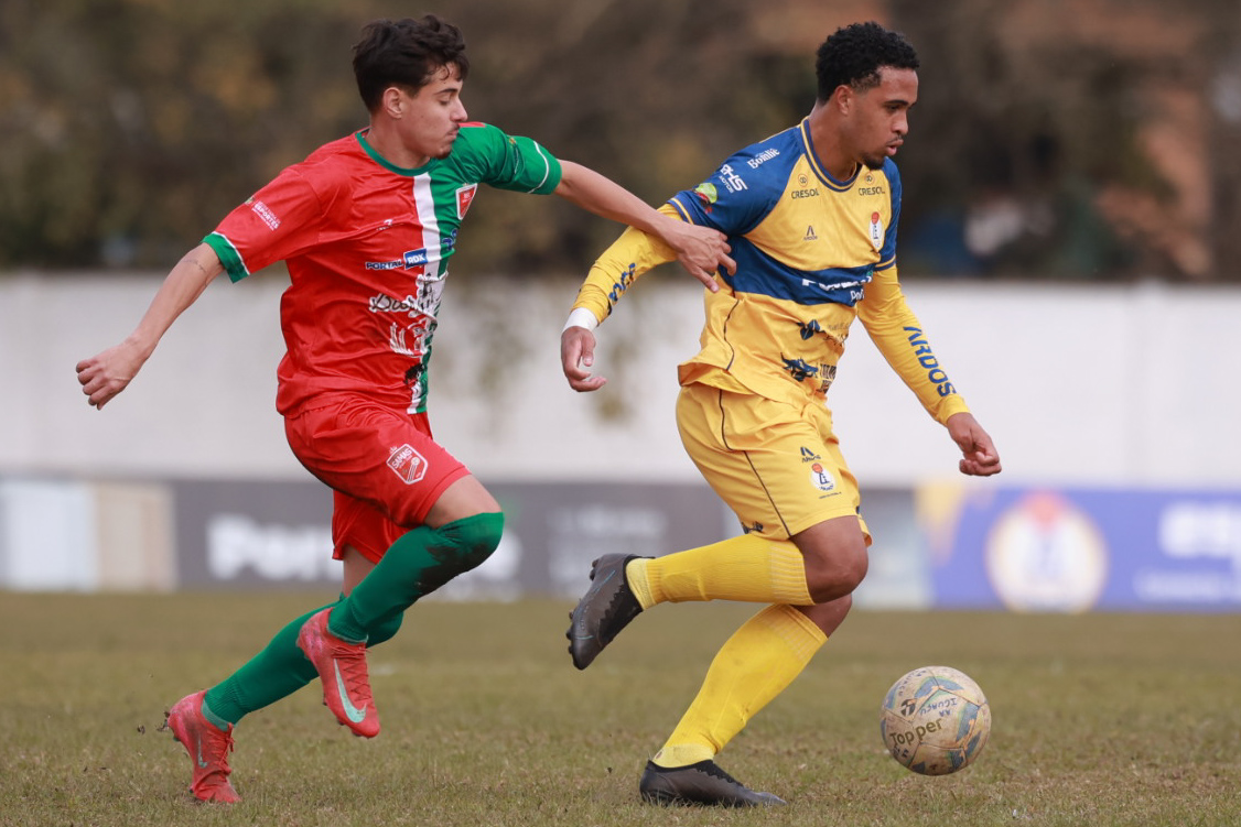 Esportes: Iguaçu Sub-20, decisão no varzeano e futebol sete