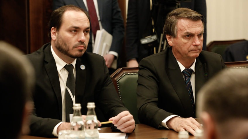 COLUNA PELO ESTADO: Bolsonaro usa SC como estratégia de se manter no “poder”