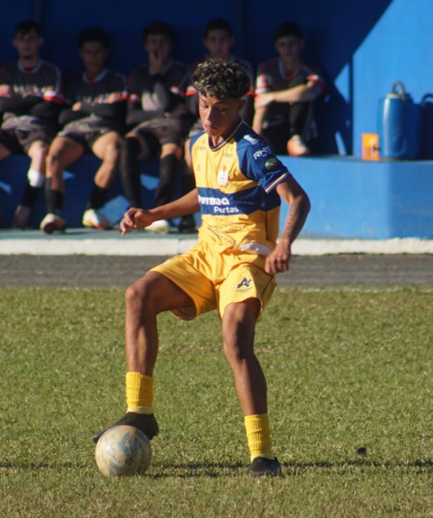 ESPORTES: renovação no Iguçu, medalhas no Jiu-Jtsu e bronze no voleibol