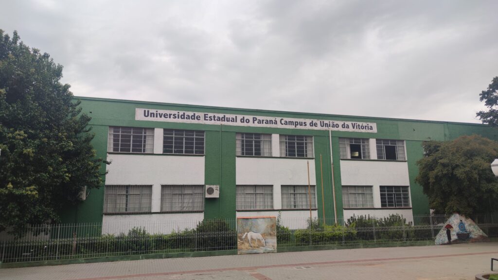 Diretor diz estar confiante de que fusão Unespar/Uniuv aconteça