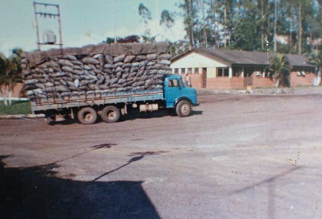 Escreve o Leitor: Um caminhão e uma história