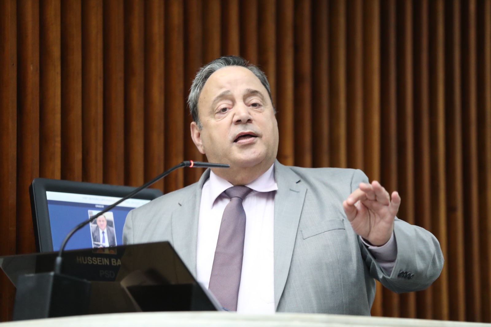 Deputado Hussein Bakri destaca agilidade em aprovação de projetos para socorrer Rio Bonito do Iguaçu