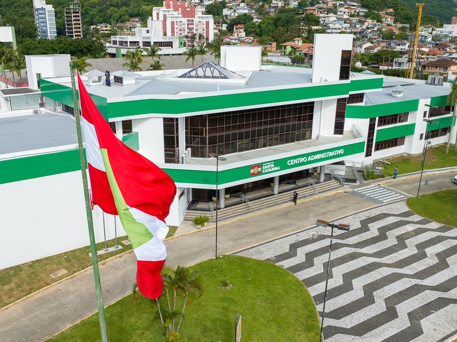 COLUNA PELO ESTADO: Governo do Estado projeta R$ 63,9 bilhões para 2027