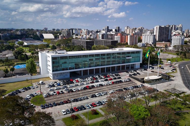 COLUNA PELO PARANÁ: Orçamento, eleições e economia em movimento