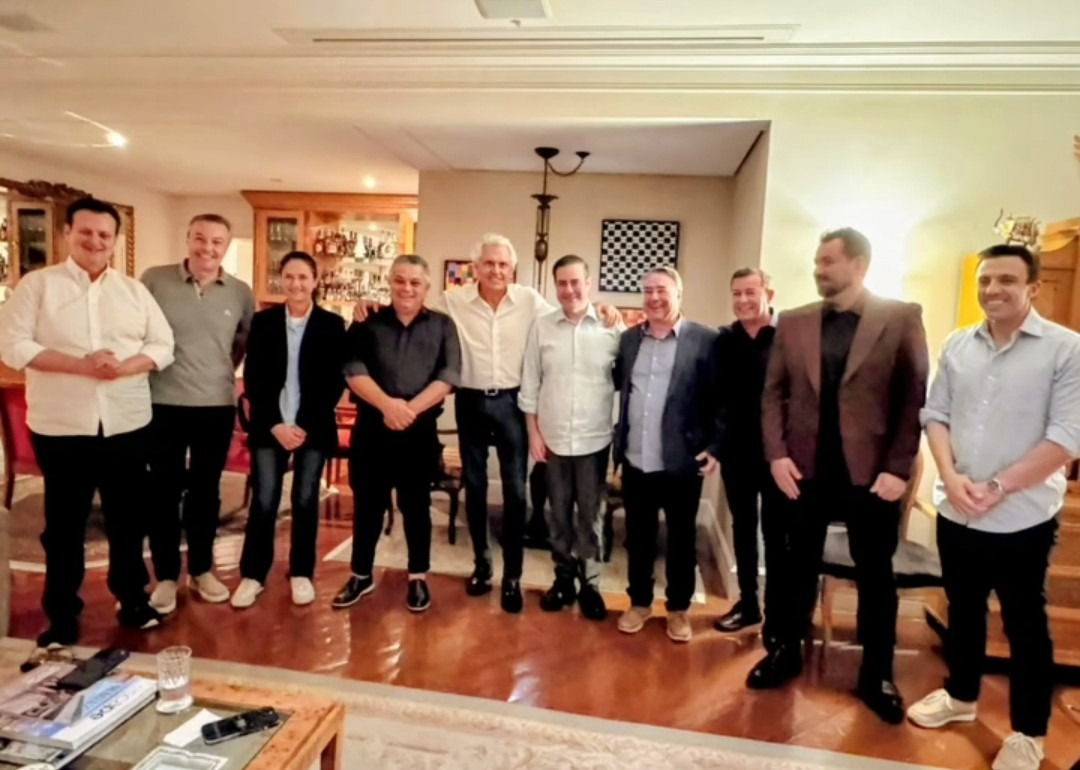 COLUNA PELO ESTADO: Ronaldo Caiado apoia chapa catarinense com PSD e MDB