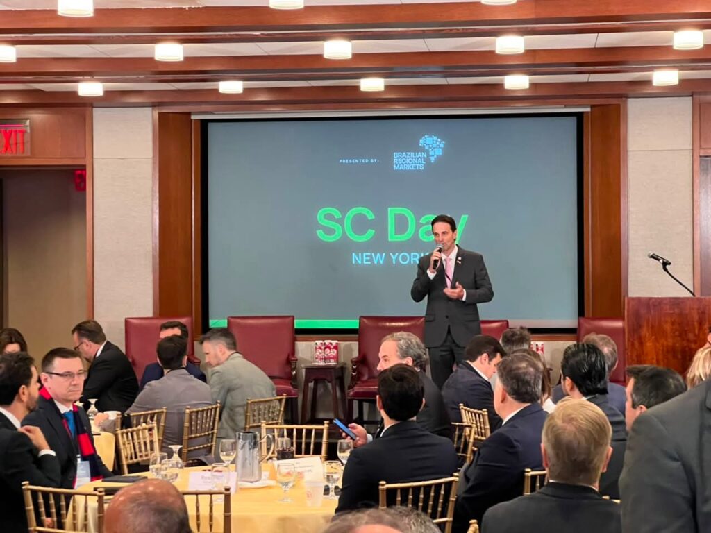 COLUNA PELO ESTADO: Governo inaugura escritório permanente da Invest SC em Nova York