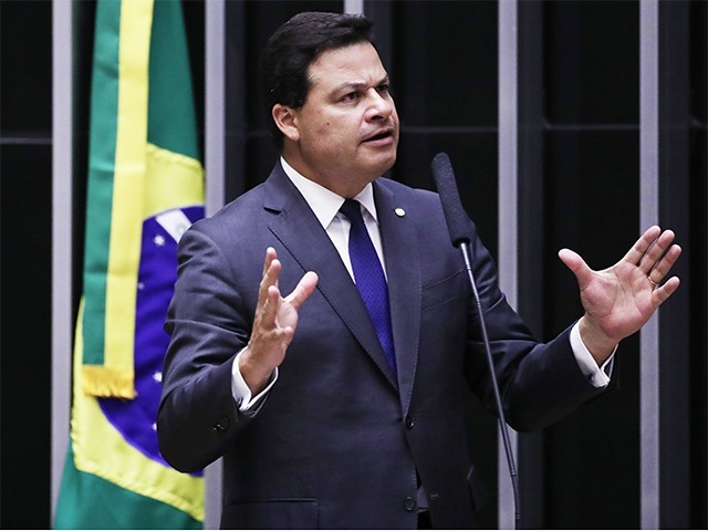 COLUNA PELO PARANÁ: Crítica ao Senado