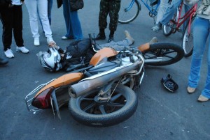 Acidente fere motociclista no centro de União da Vitória