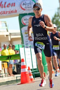 Triatleta Luiz Stenzinger conquista quarto lugar em etapa do Campeonato Brasileiro