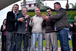 chaves-retroescavadeiras-pac2 Entrega de retroescavadeiras do PAC-2 acontece em Porto União