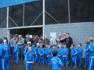 Localidade do São Pedro do Timbó recebe nova quadra esportiva