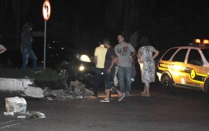 Invasão de preferencial causa acidente