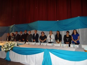 Alunos de Eja e Ceja recebem certificados de conclusão de curdo
