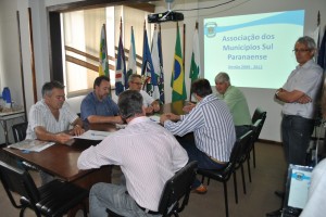 Prefeitos da Amsulpar se reúnem para último encontro de seus mandatos 