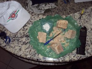 Polícia Militar Rodoviária de Canoinhas faz apreensão de crak e cocaínaPolícia Militar Rodoviária de Canoinhas faz apreensão de crak e cocaína.