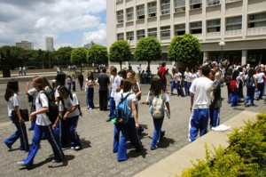 Secretaria da Educação divulga calendário letivo para 2013