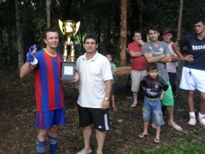 Poços garante o título do futebol suíço do interior