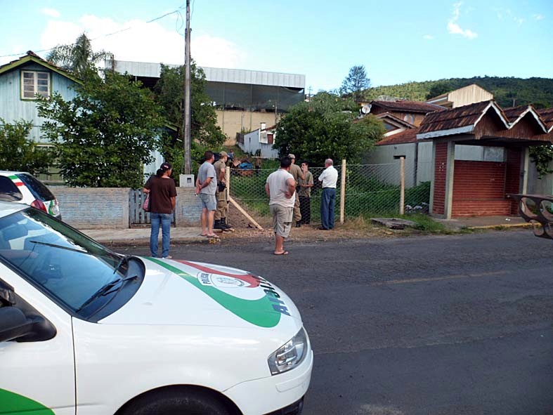 Prefeitura evita invasão de terreno no São Pedro invasão-portouniao-policiamilitar2