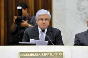 Valdir Rossoni toma posse como presidente da Assembleia Legislativa do PR alep-rossoni-assembléia3