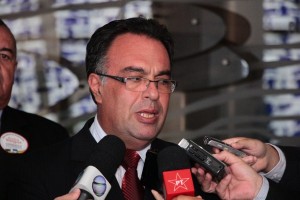 andrévargas-camarafederal-eleições
