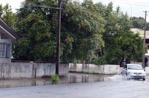 Galerias pluviais não aguentaram chuvas de domingo em União da Vitória chuvas-uniaodavitoria-aguaspluviais