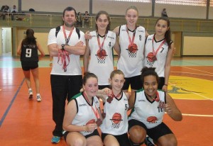 Basquete feminino de Porto União garante vaga na fase final da Olesc basquete-olesc-portouniao
