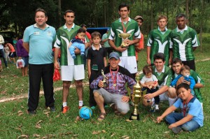 Unidos da Tijuca garante o título no interior de União da Vitória unidosdatijuca-futebolsuico-uniaodavitoria