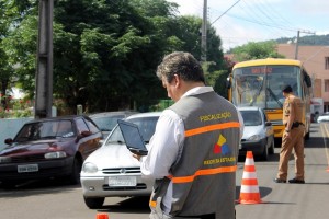 Operação incentiva o pagamento do imposto: na operação, cargas irregulares também foram verificadas