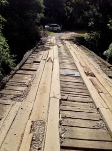 Ponte oferece risco ao tráfego pesado e precisa ser trocada com urgência (Foto/Arquivo JOC)