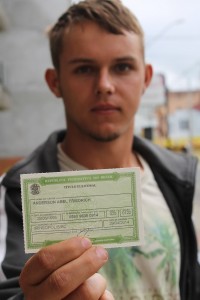 Anderson tem 18 anos e vai votar pela primeira vez