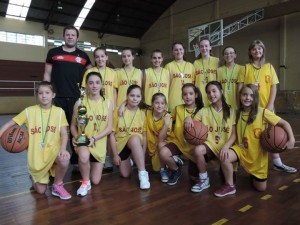 Donas da casa confirmam o título do Basquete nos Jogos do São José basquetefeminino-colégiosãojosé-portouniao