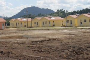 casas populares + hotel 049