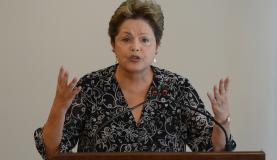 “Sou presidenta da República, não posso parar de ser presidenta e ficar cuidando de eleição agora", disse Dilma, no Pará, onde cumpre agenda nesta sexta-feiraAntônio Cruz/Agência Brasil