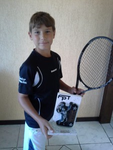 Tenista Gabriel Muller é finalista do Circuito Paraná Infanto Juvenil tenista-gabrielmuller-uniaodavitoria