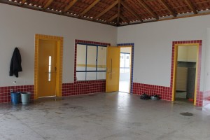 Salas são amplas e contam com pequenos espaços externos individuais