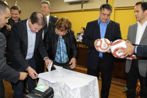 Governador Raimundo Colombo em visita aos municípios do Planalto Norte Catarinense (Foto/Assessoria)